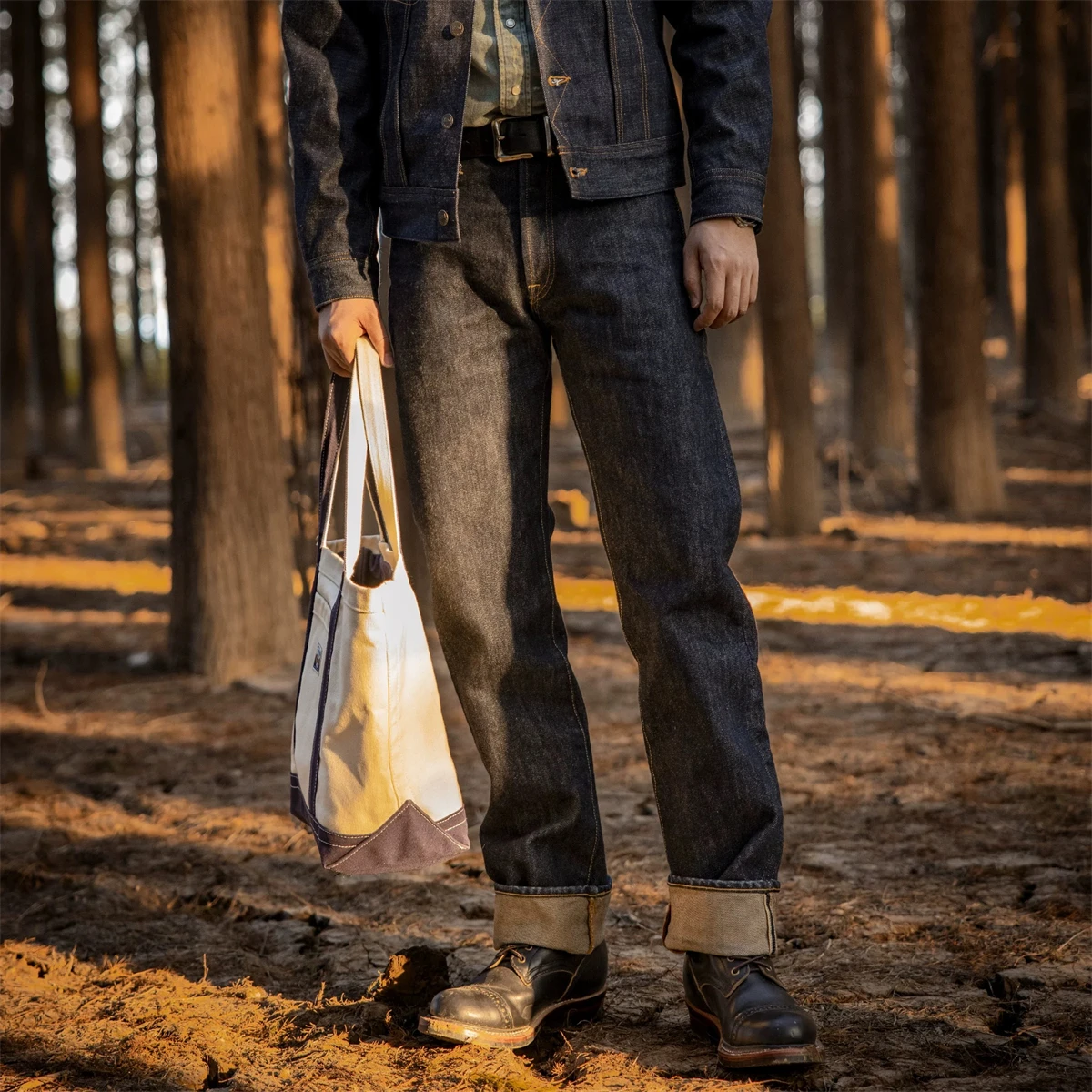 Rode Tornado NOIR 21oz zelfkan - Levis Jeans 501 recensie en prijs