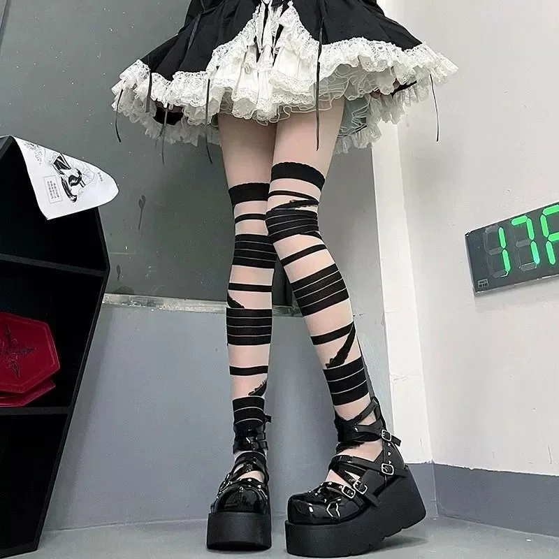 1/2 Paar Lolita Cross Stropdas - Silk Tie Striped recensie en prijs