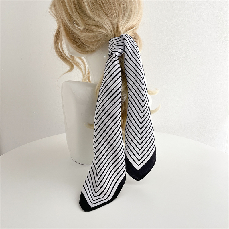 Luxe Streep Zijden Vierkante S - Silk Tie Striped recensie en prijs