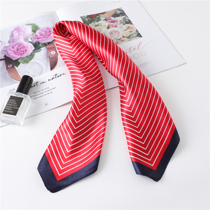 Luxe Streep Zijden Vierkante S - Silk Tie Striped recensie en prijs