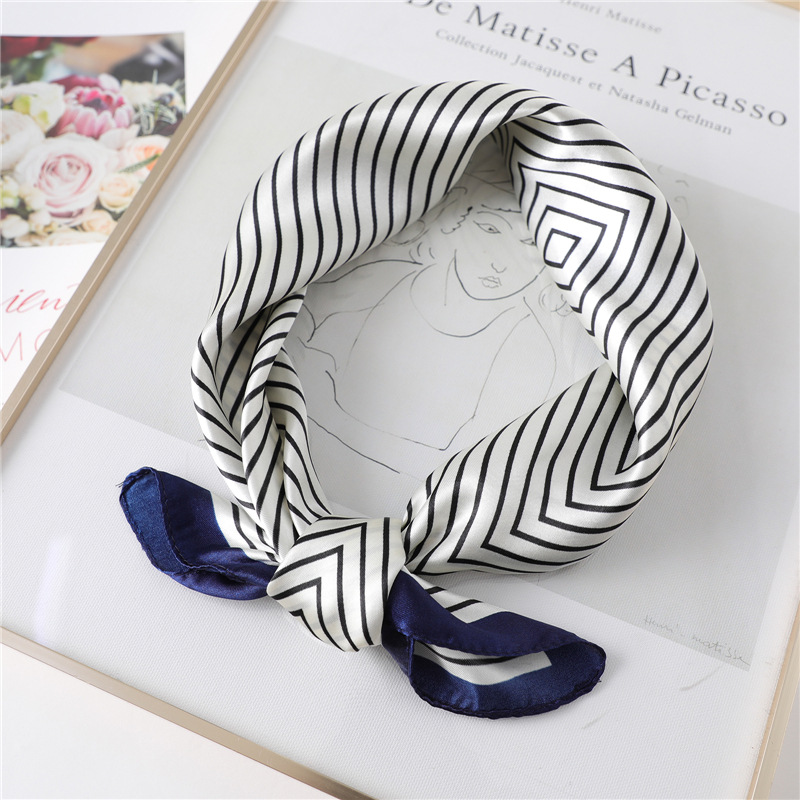 Luxe Streep Zijden Vierkante S - Silk Tie Striped recensie en prijs