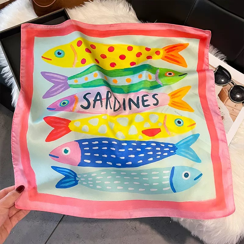 Mode Vis Patroon Vierkante Zij - Silk Neck Scarf recensie en prijs