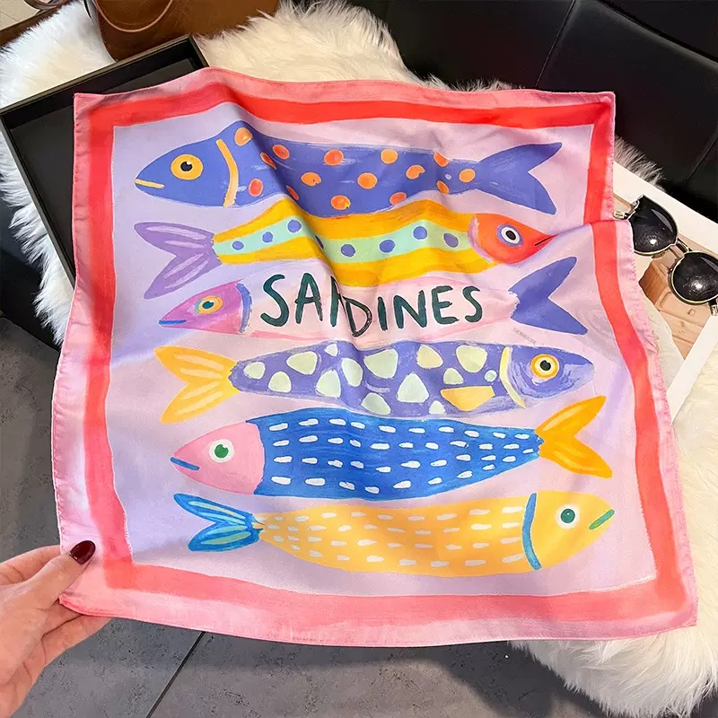 Mode Vis Patroon Vierkante Zij - Silk Neck Scarf recensie en prijs