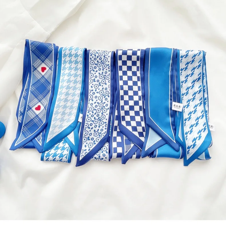 Klein blauwe zijden sjaal nieu - Silk Neck Scarf recensie en prijs